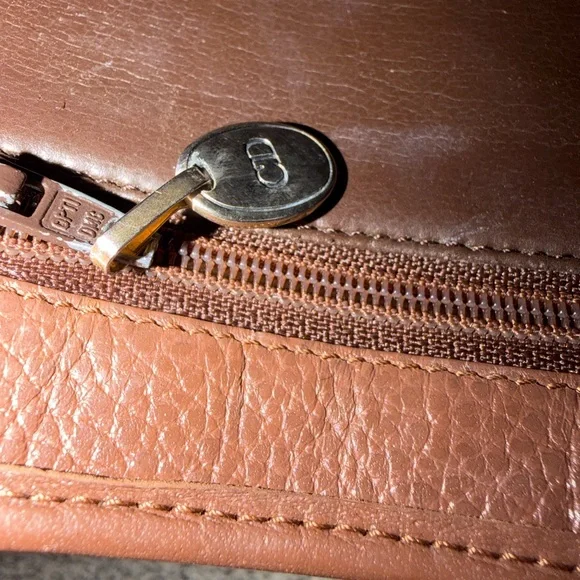 Vintage Dior Brown Leather cross body bag with COA in pictures - Picture 5 of 12